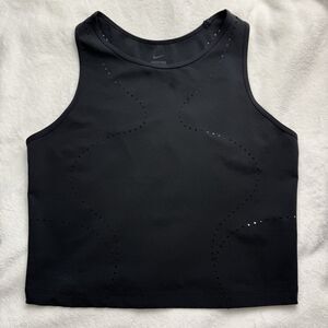 Nike Pro Hypercool Perforated Black Cropped Athletic Top Womens Medium
